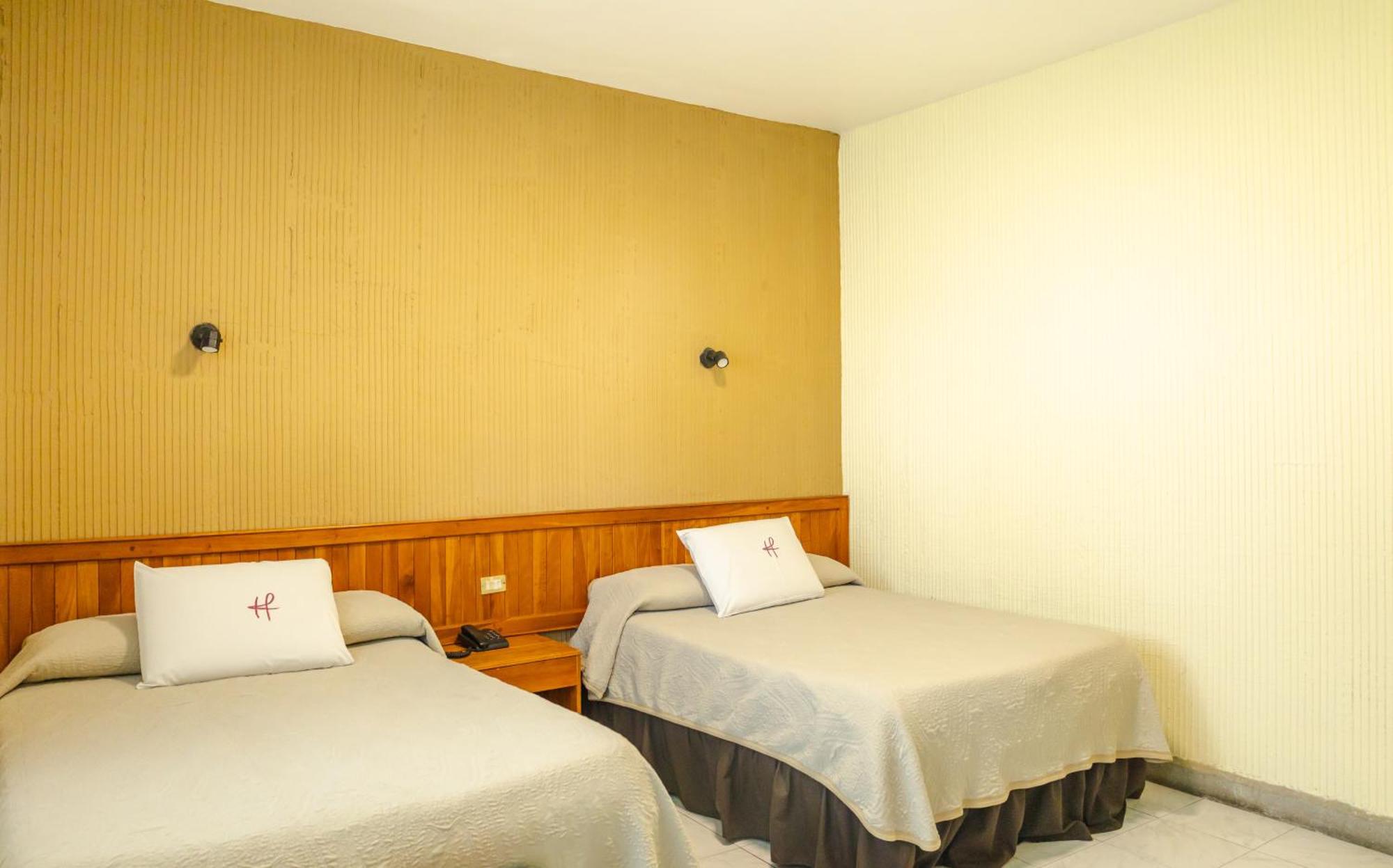 Hotel Fenix